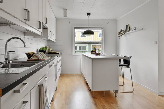 5 rum Radhus på Ryavägen 136 Töjnan Sollentuna kommun - bild 9