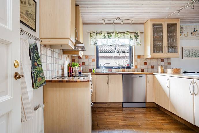 7 rum Villa på Kringelvägen 9 Fajans Falkenbergs kommun - bild 15