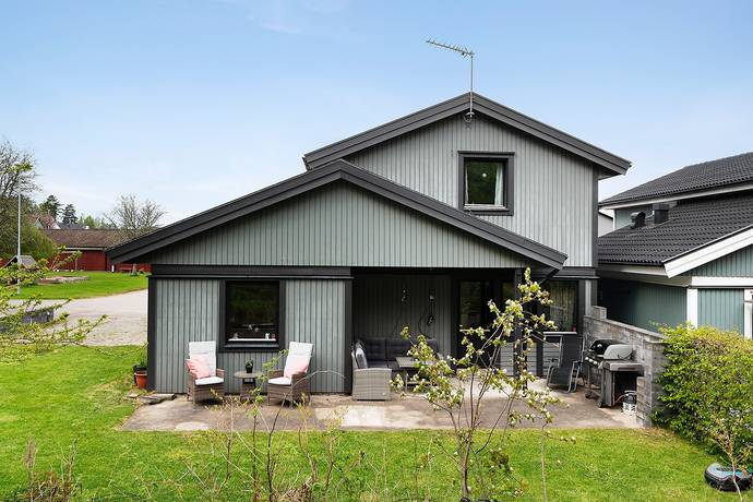 villa på Murvägen 23 Hovshaga, Växjö kommun - bild 1