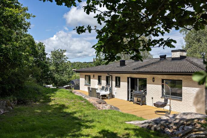 6 rum villa på Marmorvägen 1 Lindome, Mölndals kommun - bild 1