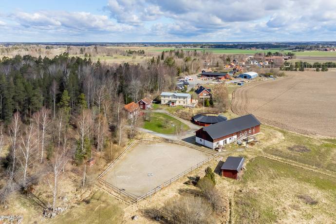 9 rum Gård utan jordbruk på Tillinge-Tibble 22 Enköping Enköpings kommun - bild 48