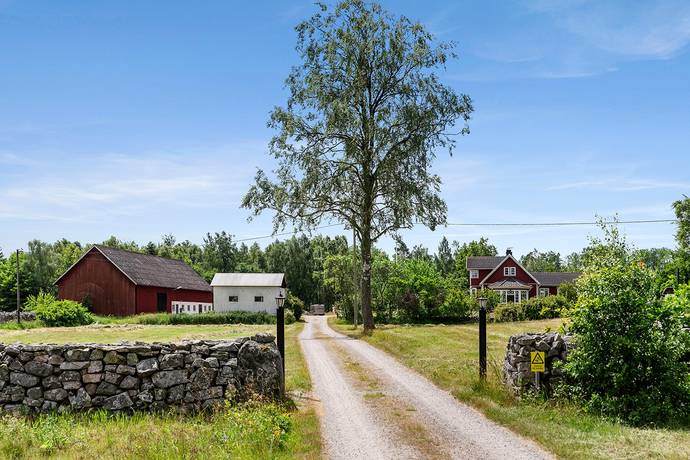 6 rum Gård/skog på Fågelmaravägen 28 "Femkulle gård" Fågelmara Karlskrona kommun - bild 26