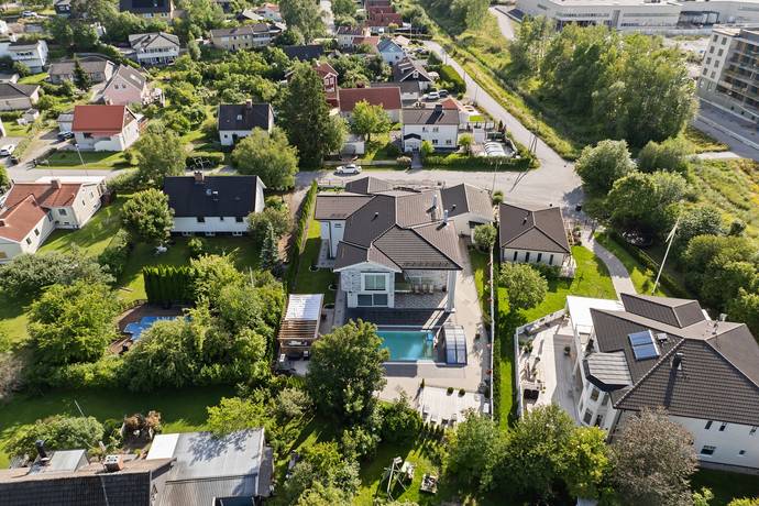365 m² Villa på Järpvägen 24 Järfälla kommun - bild 60