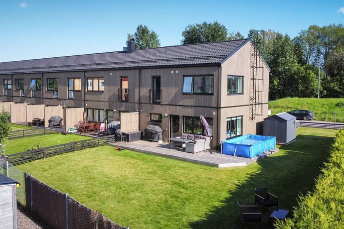6 rum radhus på Ingenjörsgatan 13 Almby, Örebro kommun - bild 1