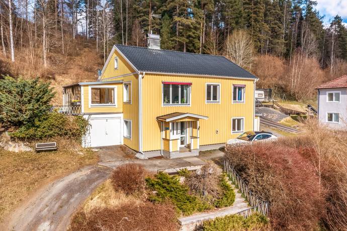 Bergholmsvägen 26, Norrahammar, Jönköpings kommun