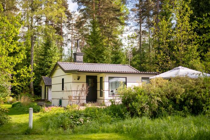 2 rum fritidshus på Glommans Småstugeområde 54 Adolfsberg, Örebro kommun - bild 1