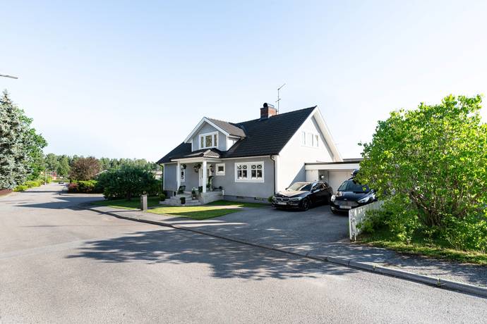 10 rum Villa på Rödklintsgatan 11 Nya Hjärsta Örebro kommun - bild 65