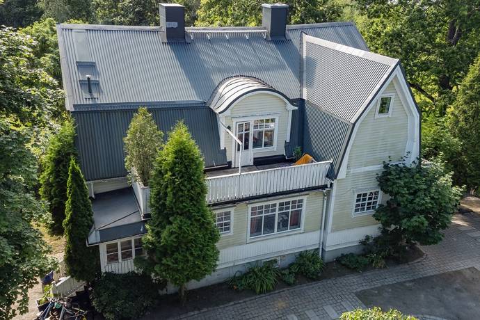 10 rum villa på Pråmvägen 10 ALNÖ - CENTRALT, Sundsvalls kommun - bild 1