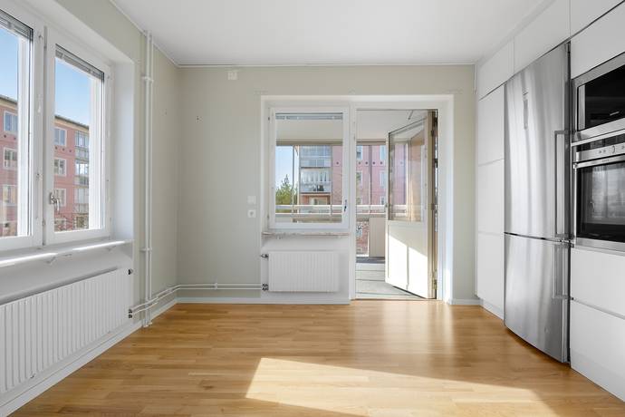 3 rum Lägenhet på Bergmossevägen 23, vån 2 Gustavsberg Holmviksskogen Värmdö kommun - bild 5