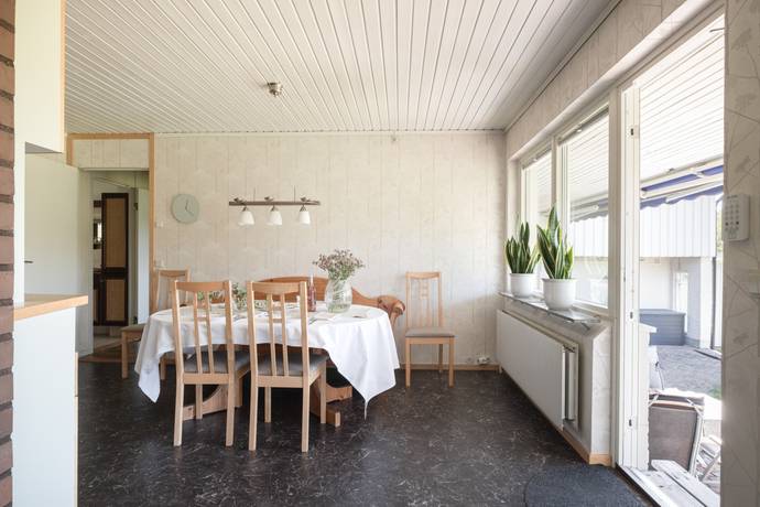 9 rum Villa på Hjälmareds allé 15 Hjälmared Alingsås kommun - bild 11