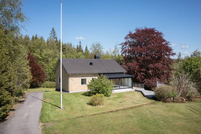 9 rum villa på Alingsåsvägen 84 Sjömarken, Borås kommun - bild 5