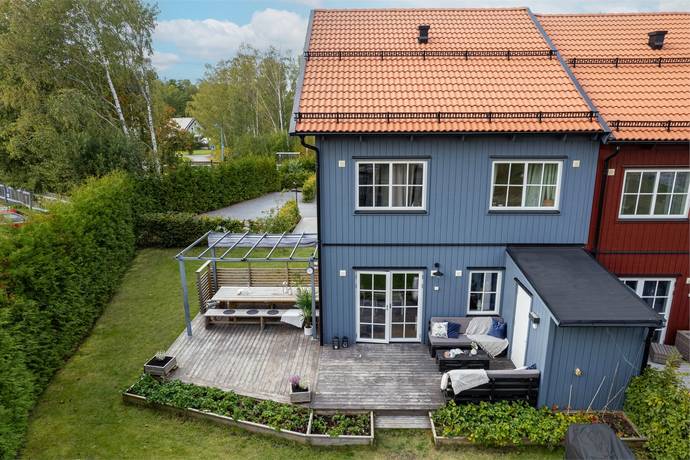 Poolgatan 27, Fresta, Upplands Väsby kommun