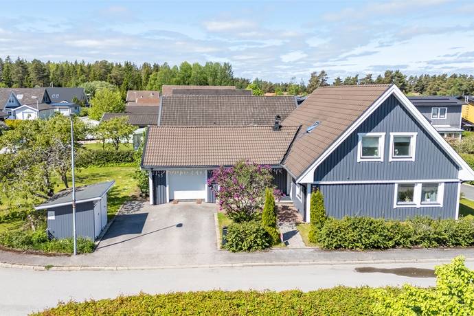 7 rum villa på Domarringen 53 Bomhus, Gävle kommun - bild 1