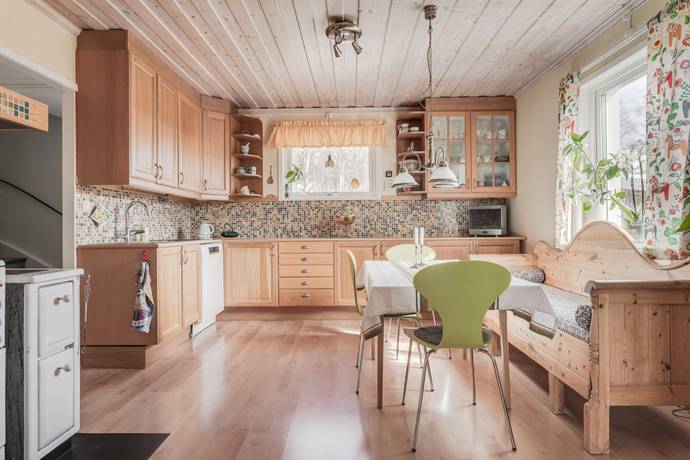 7 rum Villa på Alviksvägen 156 Alvik Luleå kommun - bild 3