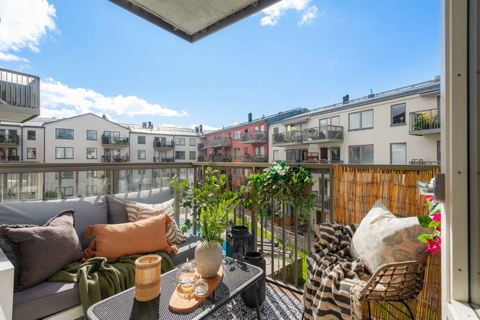 2 rum lägenhet på Midsommargränd 2 Midsommarkransen, Stockholms kommun - bild 1