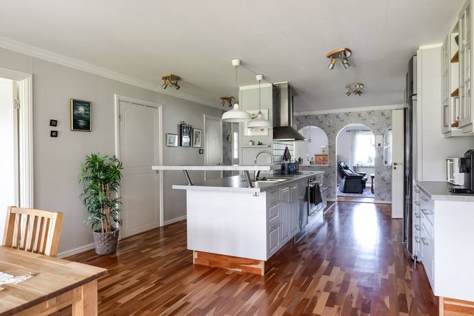 5 rum Villa på Tomtavägen 29 Vintrosa Örebro kommun - bild 10