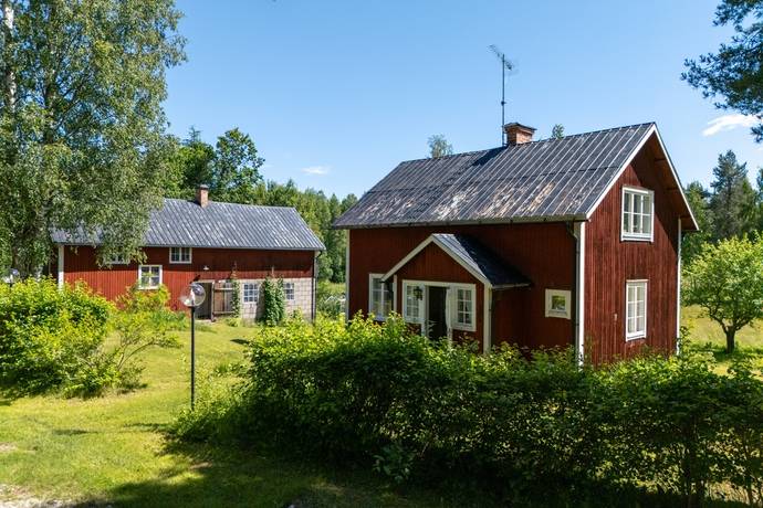 3 rum gård utan jordbruk på Fuskås 1 Njutånger, Hudiksvalls kommun - bild 1