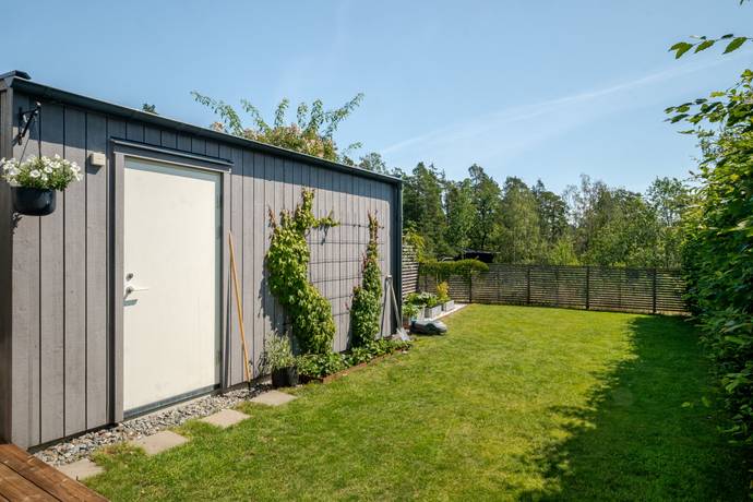 6 rum Radhus på Blomsterslingan 31 Mörtnäs Värmdö kommun - bild 3