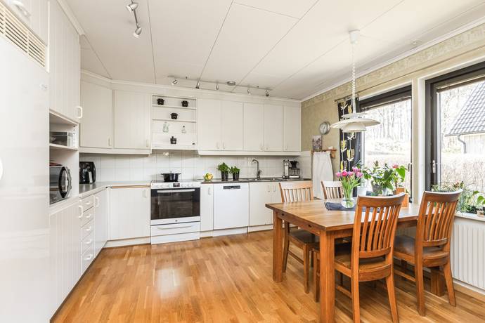 4 rum villa på Flackstavägen 44 Lundby, Eskilstuna kommun - bild 3