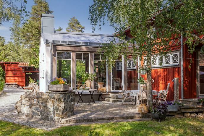 6 rum villa på Hasselvägen 14 Mariefred, Strängnäs kommun - bild 2
