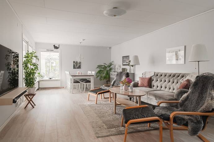 5 rum Villa på Doktor Frödins väg 4 Hästholmen Ödeshögs kommun - bild 8
