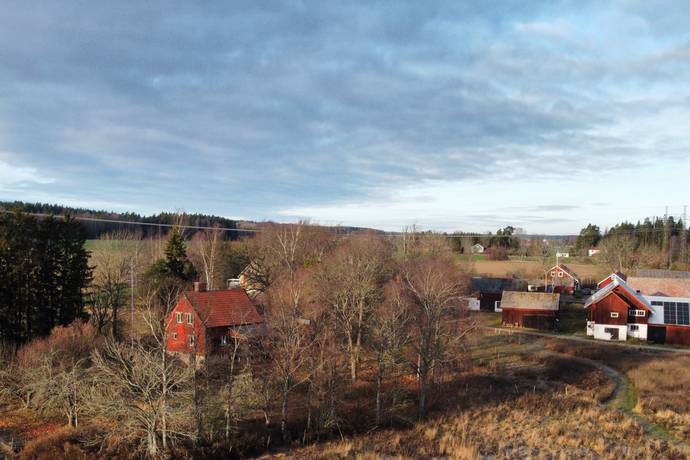 7 rum Gård/skog på Biskopskulla-Rönna 1 Örsundsbro Enköpings kommun - bild 1