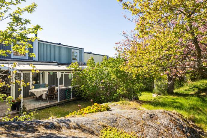 radhus på Björnmossegången 6 Tyresö, Tyresö kommun - bild 2