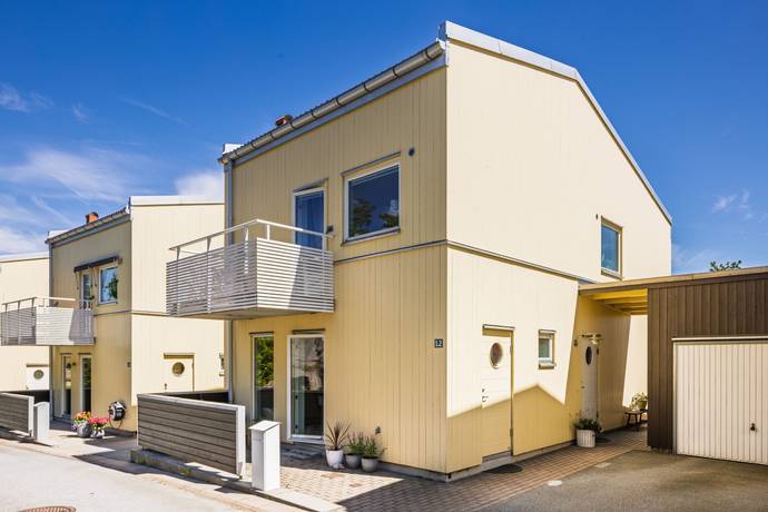 5 rum kedjehus på Fjärrkallevägen 12 Gerrebacka, Göteborgs kommun - bild 1