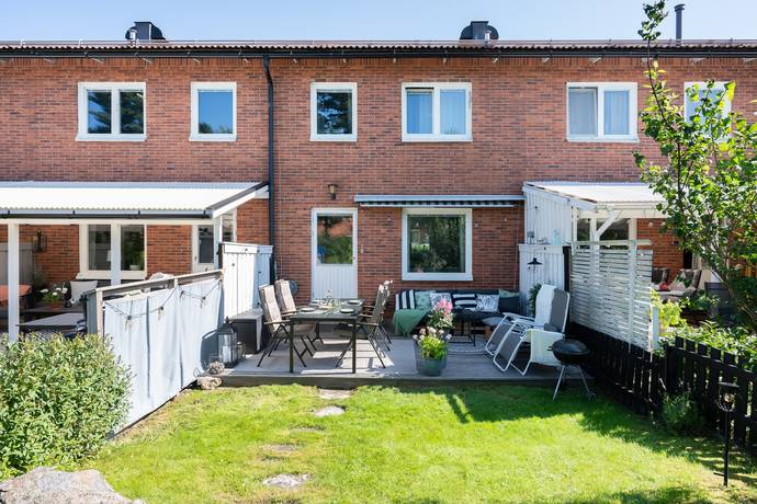 4 rum radhus på Lerduvevägen 6D Gävle, Gävle kommun - bild 1
