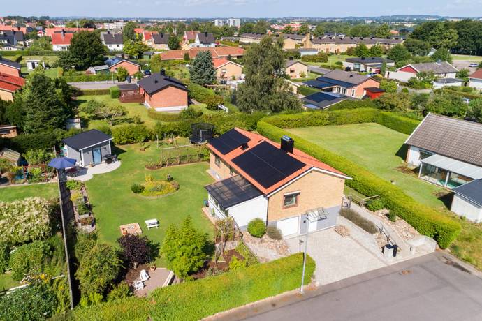 3 rum villa på Norra Bragegatan 9 Åstorp, Åstorps kommun - bild 1