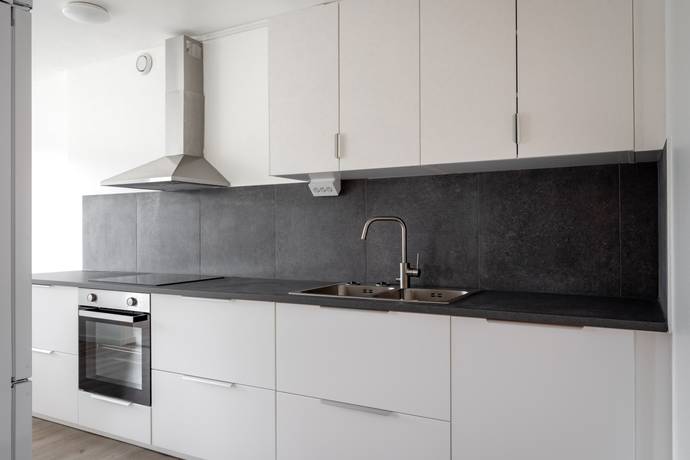 3 rum lägenhet på Pilvägen 42 Helenelund, Sollentuna kommun - bild 1