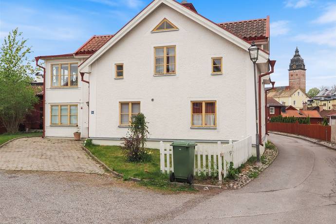 5 rum villa på Kvarngatan 8A Centralt, Strängnäs kommun - bild 1