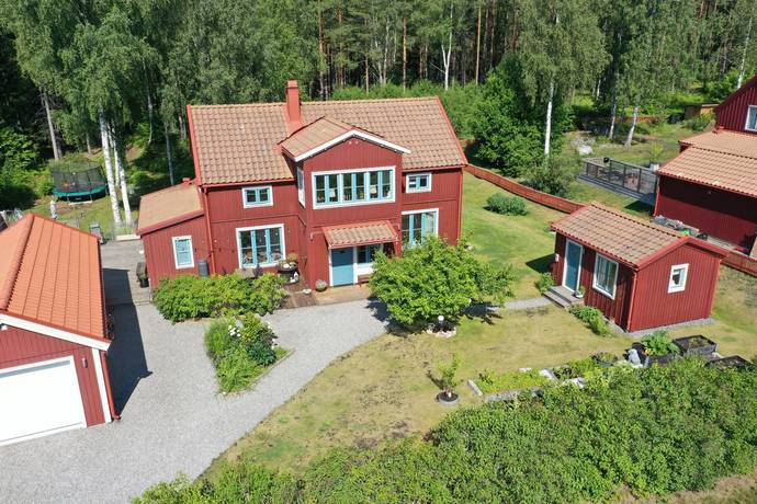 6 rum villa på Korpslingan 53 Segersäng, Nynäshamns kommun - bild 1