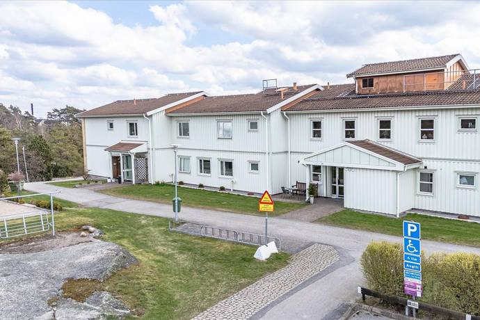 2 rum Lägenhet på Ryttargången 36 Centralt Strömstads kommun - bild 2