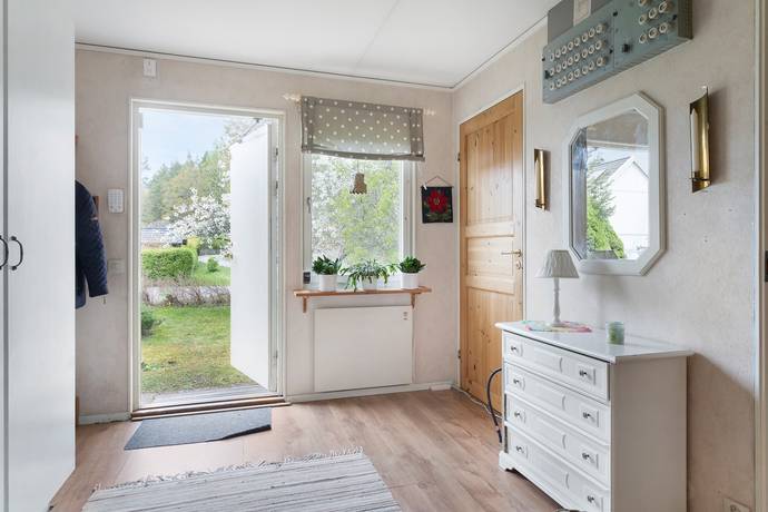 5 rum Villa på Adjutantgatan 29 Eskilstuna kommun - bild 3