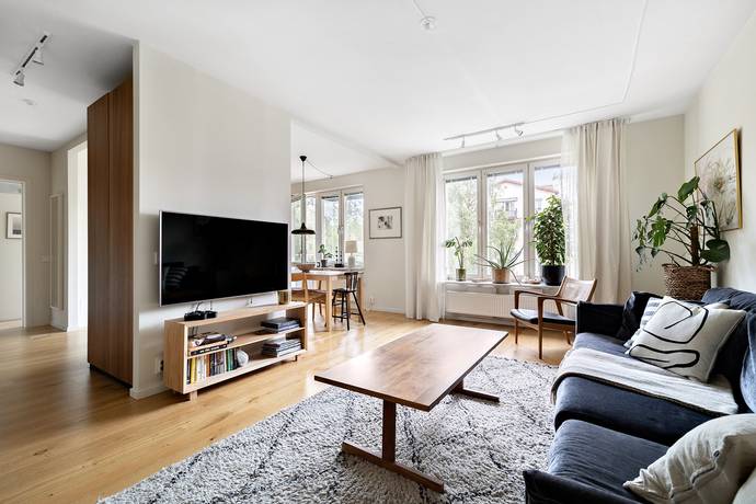 2,5 rum lägenhet på Gustav III:s Boulevard 57 Frösunda, Solna kommun - bild 1