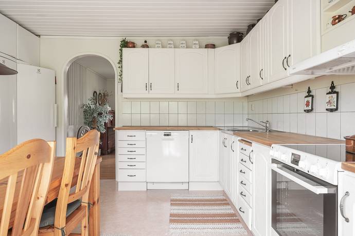4 rum Villa på Granvägen 18 Hölö Södertälje kommun - bild 8