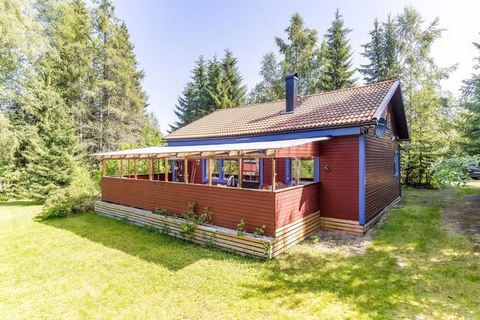 2 rum villa på Skathagsvägen 18 SMEDJEBACKEN Östermoren, Smedjebackens kommun - bild 1