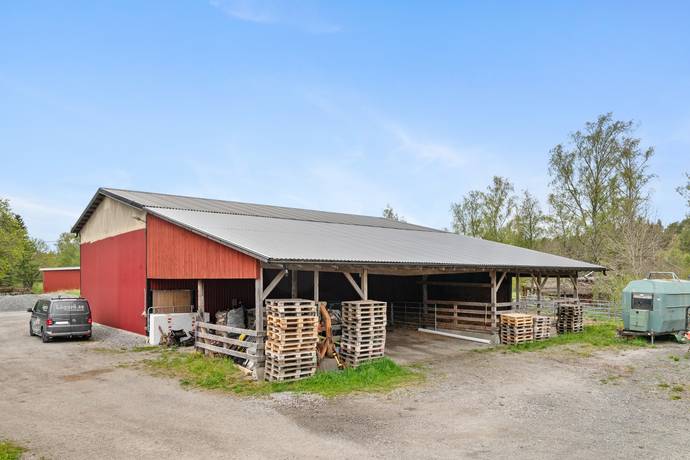 Gård utan jordbruk på Hattsundsvägen 8 Norrtälje Norrtälje kommun - bild 56