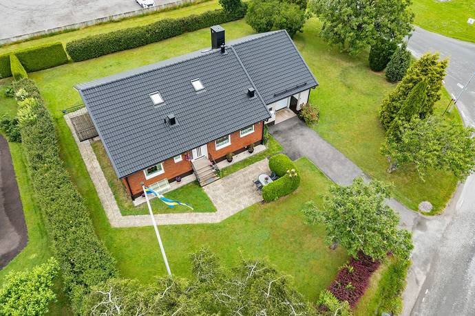 7 rum villa på Rostocksvägen 10 Brålanda, Vänersborgs kommun - bild 2