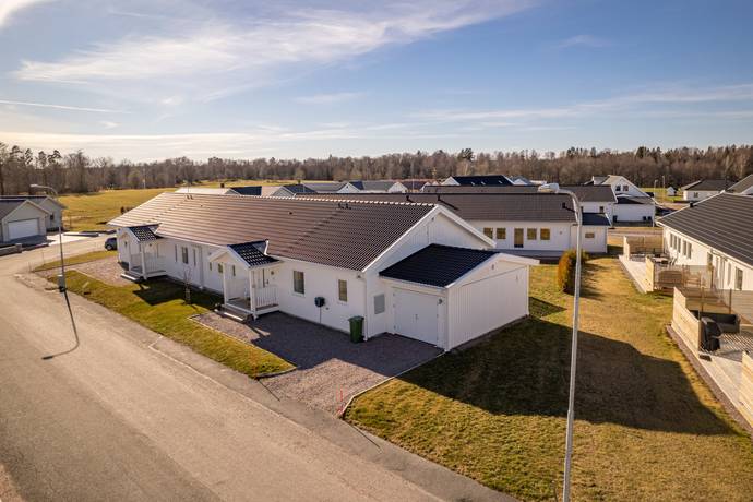 4 rum Parhus på Idsvängen 10 Tidaholms kommun - bild 34