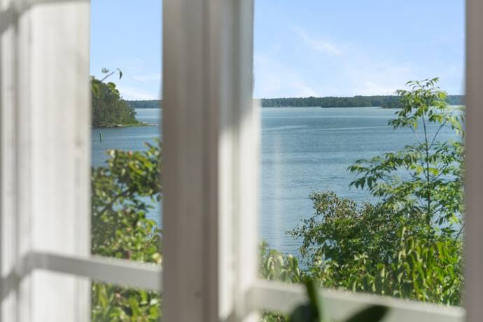 5 rum vinterbonat fritidshus på Holmbergsbacken 20 Yxlan - Köpmanholm, Norrtälje kommun - bild 3