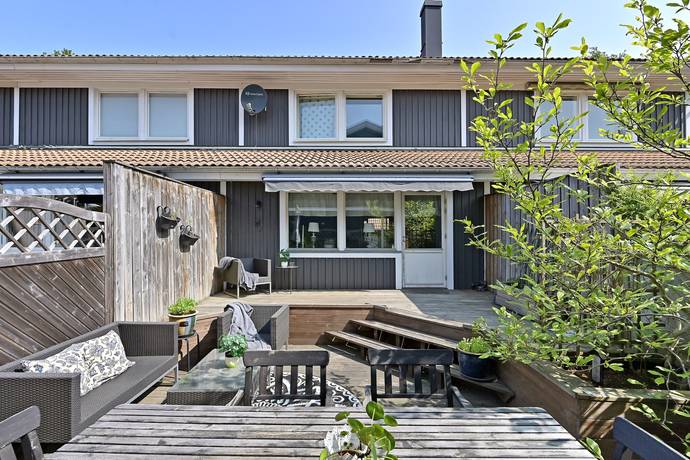 5 rum radhus på Palanders väg 76 Vega, Haninge kommun - bild 1
