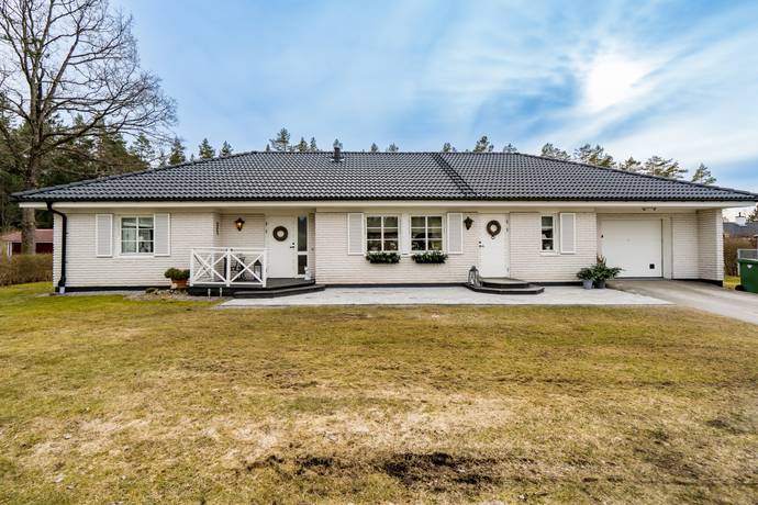 Skoghallsvägen 16, Garphyttan, Örebro kommun