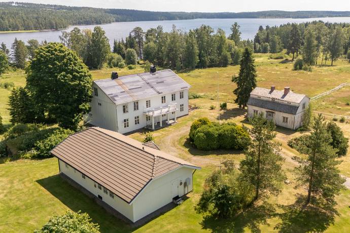 9 rum gård/skog på Svedenäs herrgård 230 Svedenäs, Karlstads kommun - bild 3
