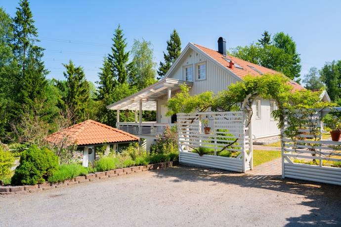 9 rum villa på Älggräsvägen 32 Tullinge, Botkyrka kommun - bild 3