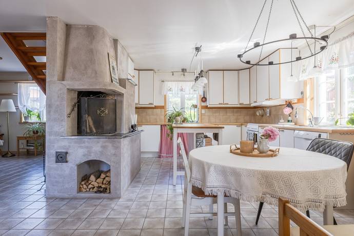4 rum villa på Färnäs bygata 98 Färnäs, Mora kommun - bild 2