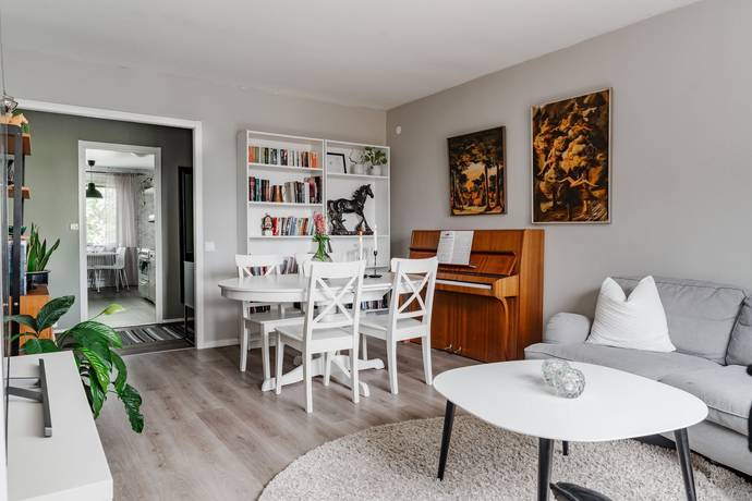 4 rum lägenhet på Karl Dahlins väg 28A Hentorp, Skövde kommun - bild 1