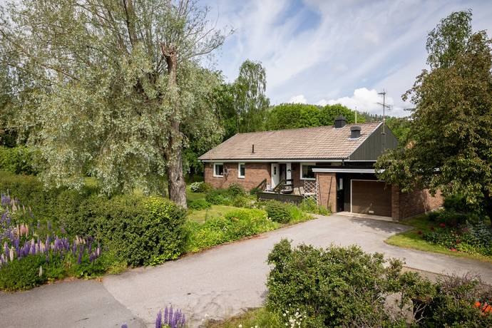 6 rum villa på Stationsgatan 1 Järvsö, Centralt, Ljusdals kommun - bild 1