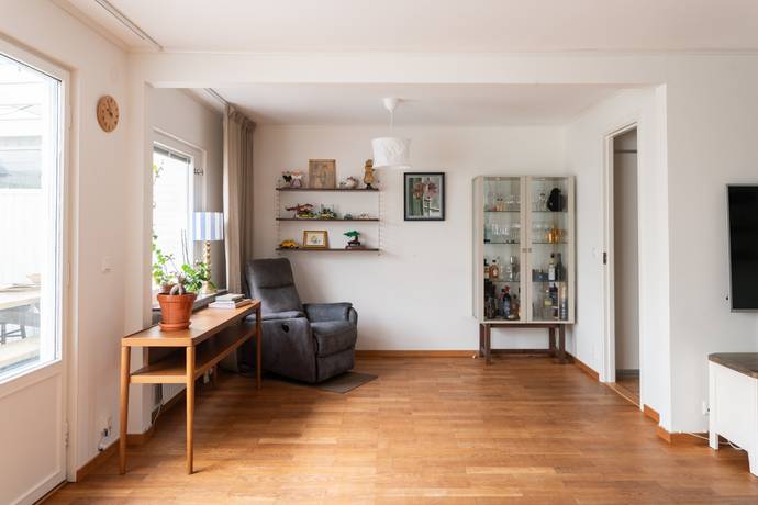 5 rum Radhus på Bronsdolksgatan 5 Brandthovda Västerås kommun - bild 23